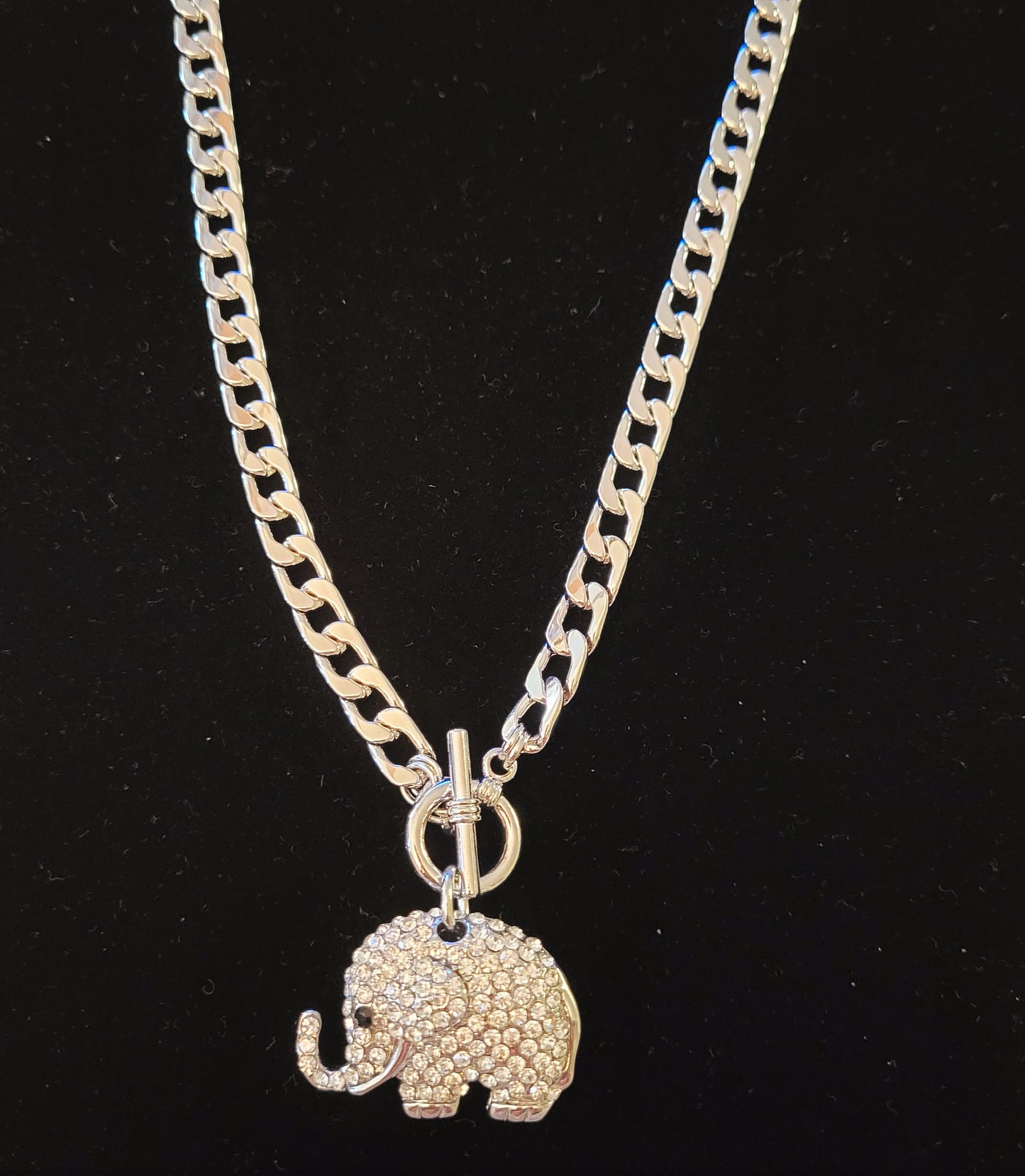 Silvertone bling elephant necklace