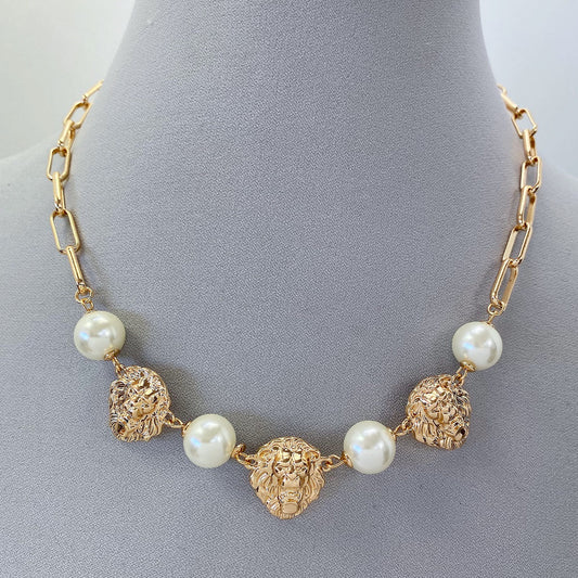 Pearl and gold necklace