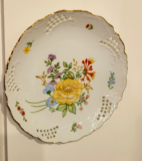 Vintage style floral design plate